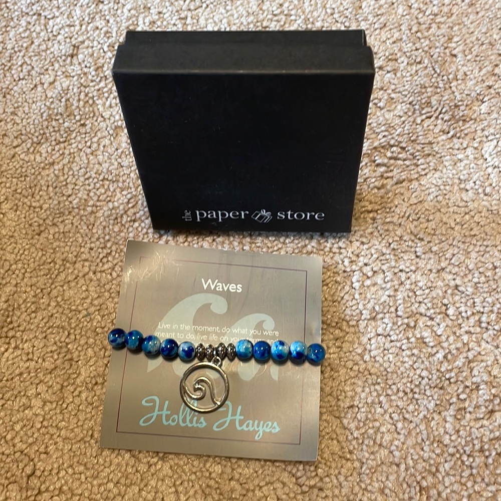 Waves bracelet with blue stones and a wave pendant
